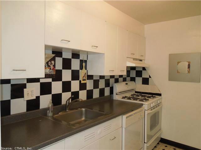 Building Photo - 30 Woodland St