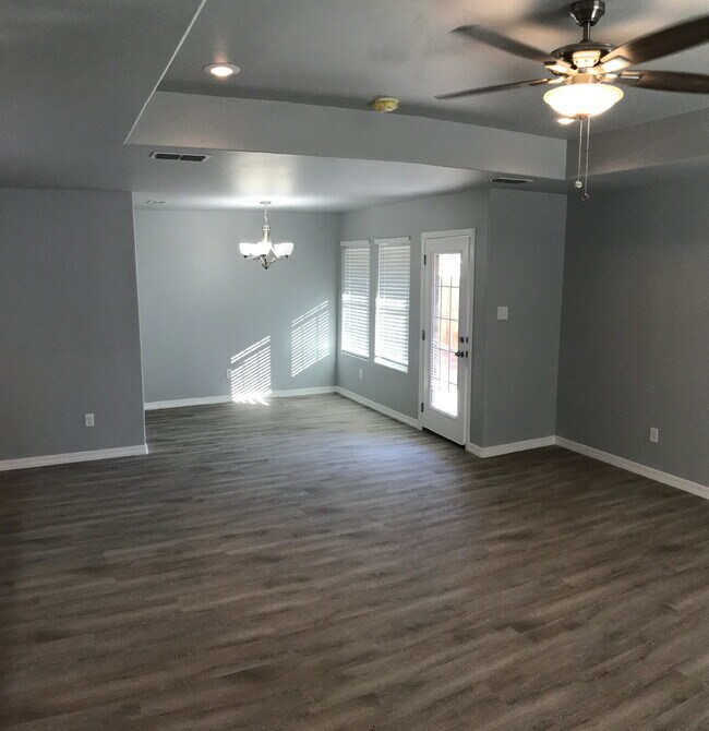 Foto del edificio - Wonderful 3 Bed 2 Bath in Willow Bend!