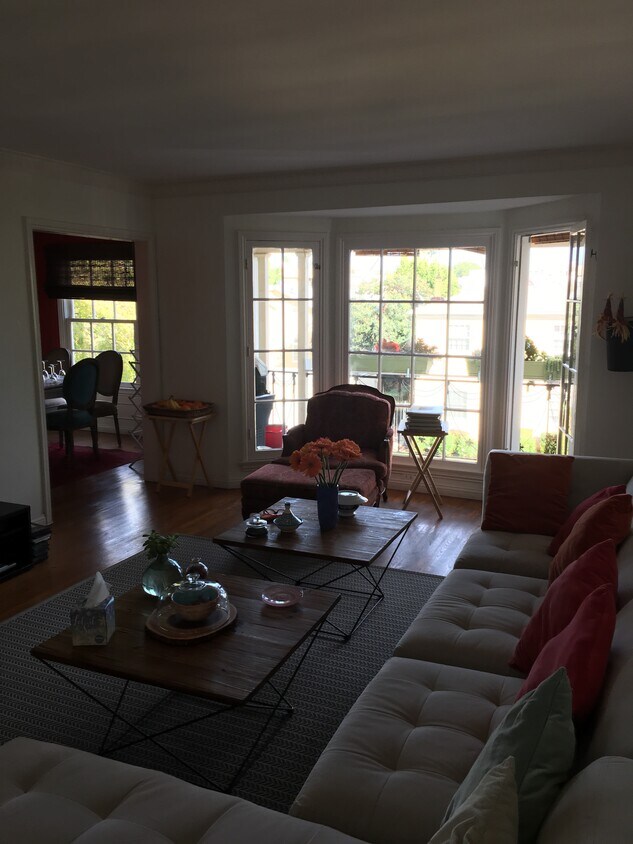 Foto principal - 605 Midvale Ave