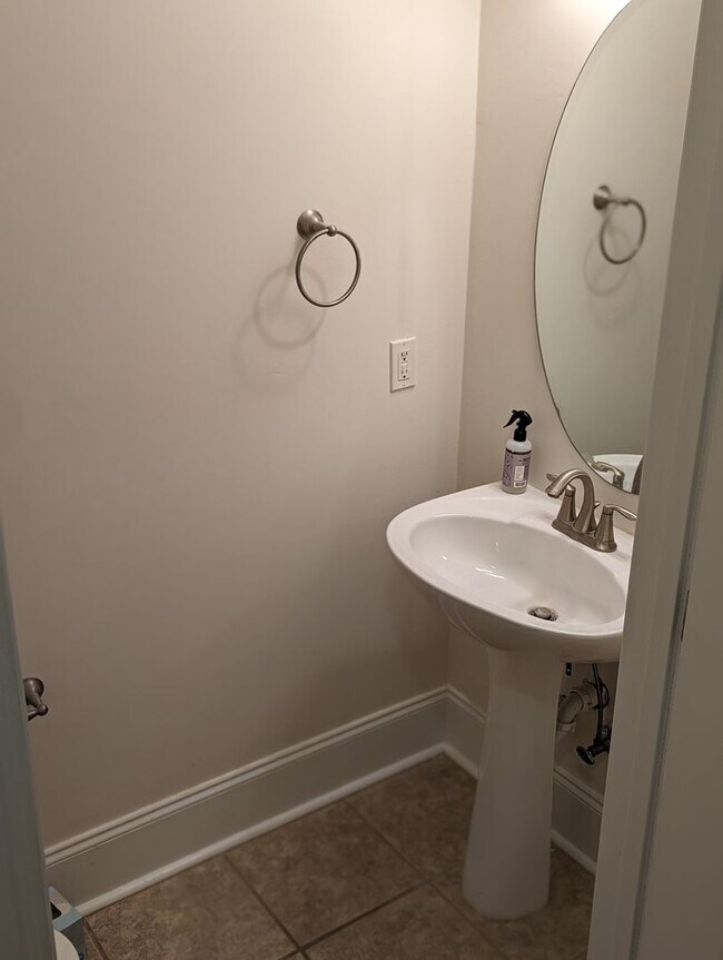 Foto del edificio - Beautiful Single Family Home Located in Pa...