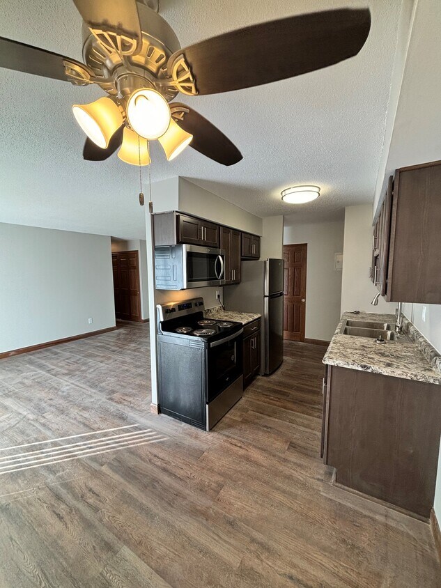 Foto principal - 800 6th St S