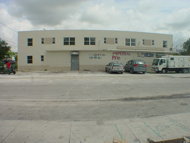 Primary Photo - 2145 Lincoln Ave