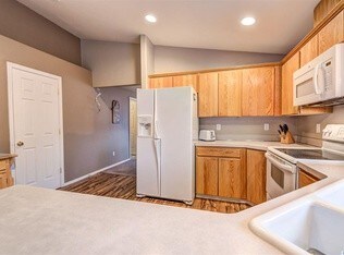 Building Photo - 8407 Nash Dr