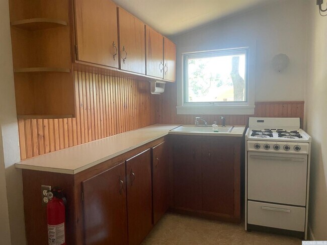 Building Photo - 241 Snyderville Rd