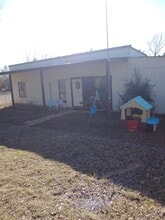 Building Photo - 1813 Swinging Bridge Rd