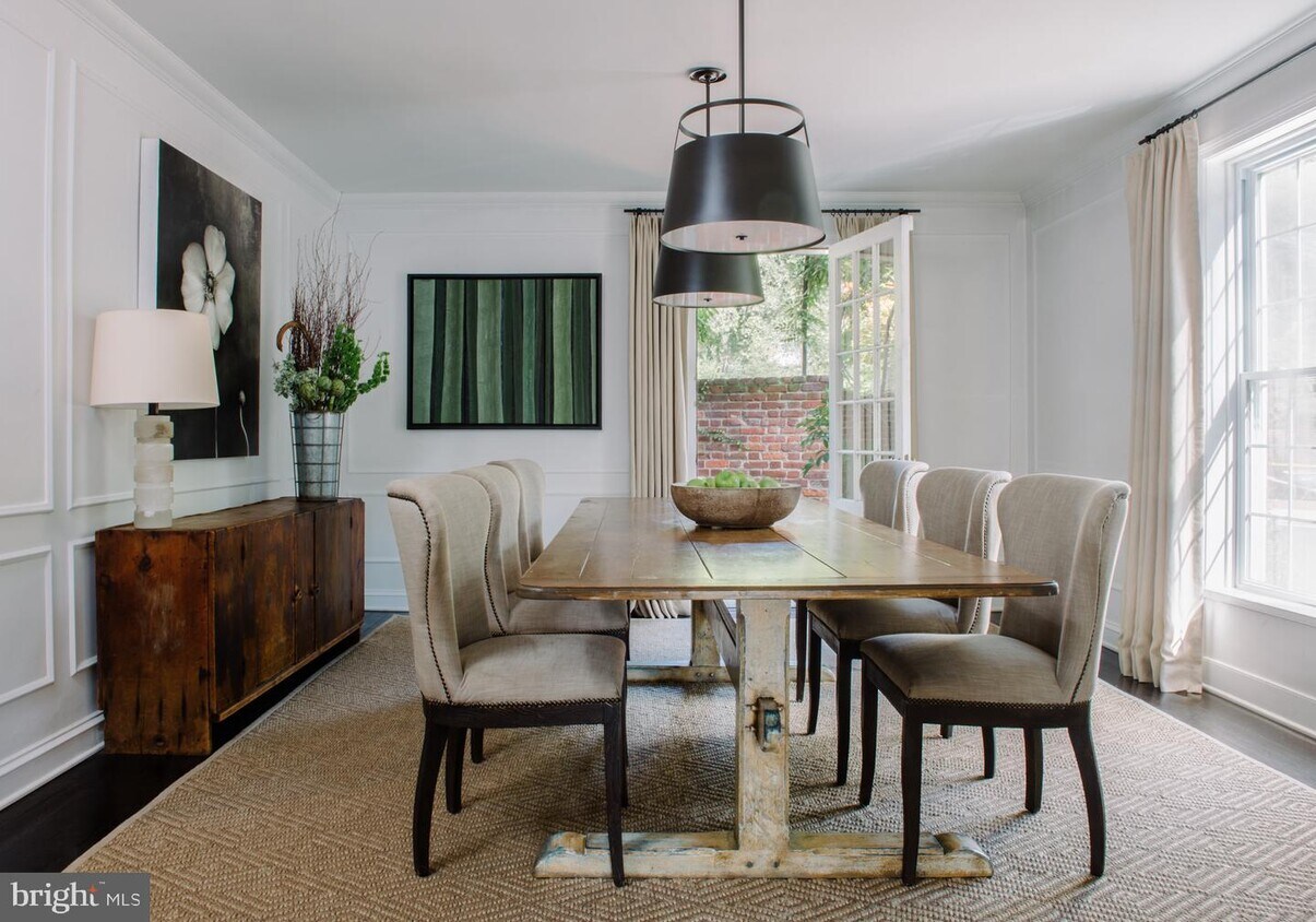 1698 32nd St NW, Washington, DC 20007 - House Rental in Washington, DC |  Apartments.com