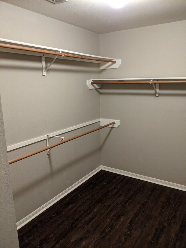 Foto del edificio - 3608 Bratton Heights Drive