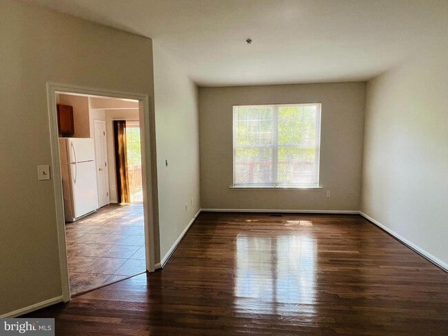 Building Photo - 7300 Rocky Creek Dr