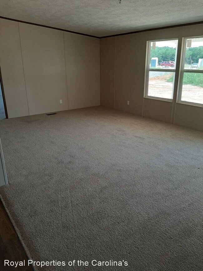 Building Photo - 3 br, 2 bath House - 110 Foster Ferry Dr.