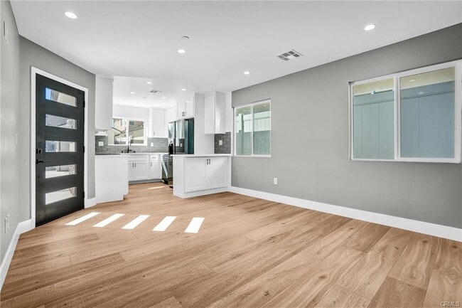 Building Photo - 2124 W 238th St