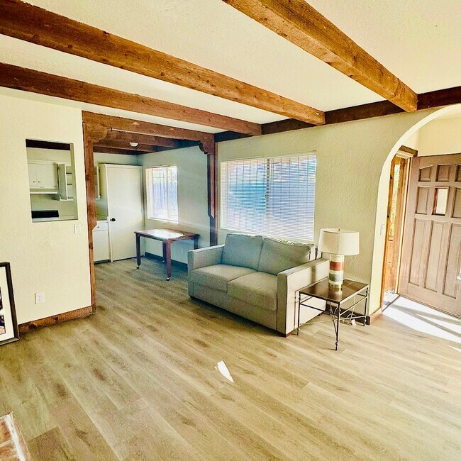 Foto del edificio - Tucson Warren