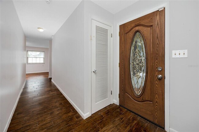 Building Photo - 2260 Harn Blvd