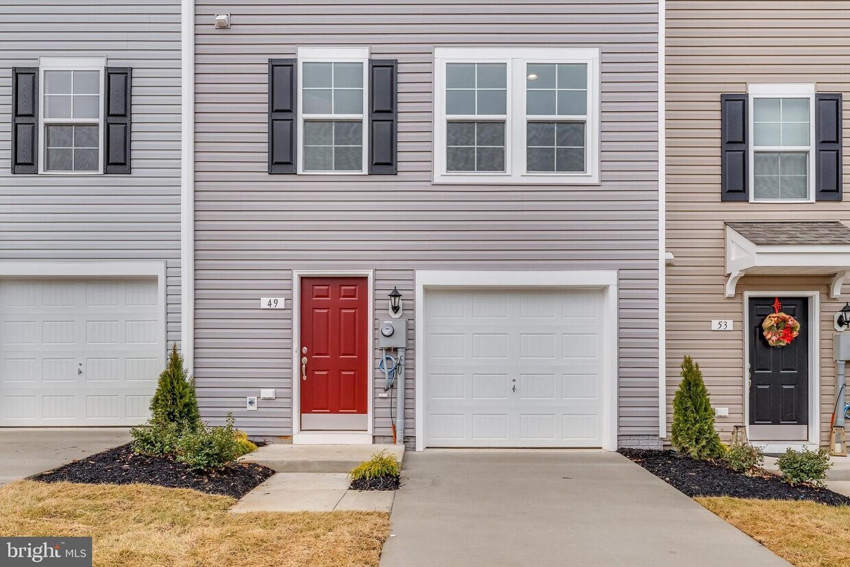 49 CAPSHAW Rd, Martinsburg, WV 25403 Townhome Rentals in Martinsburg