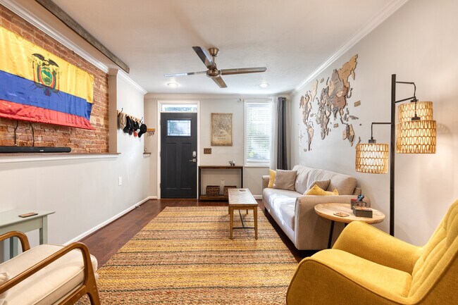Foto del edificio - 2218 Fleet St