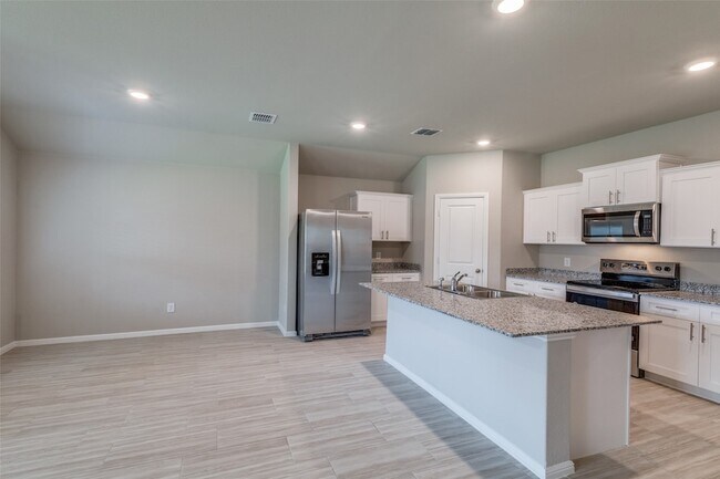 Foto del edificio - 16408 Severn Ln