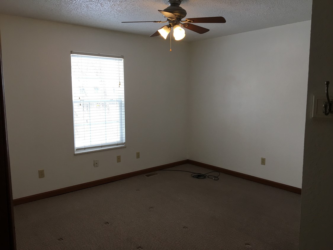 Bedroom 1 - 523 Pepperhill Ct