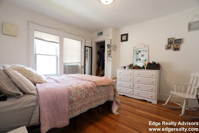 Building Photo - 36 Ranelegh Rd