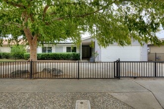 Building Photo - 3722 N Miami Ave