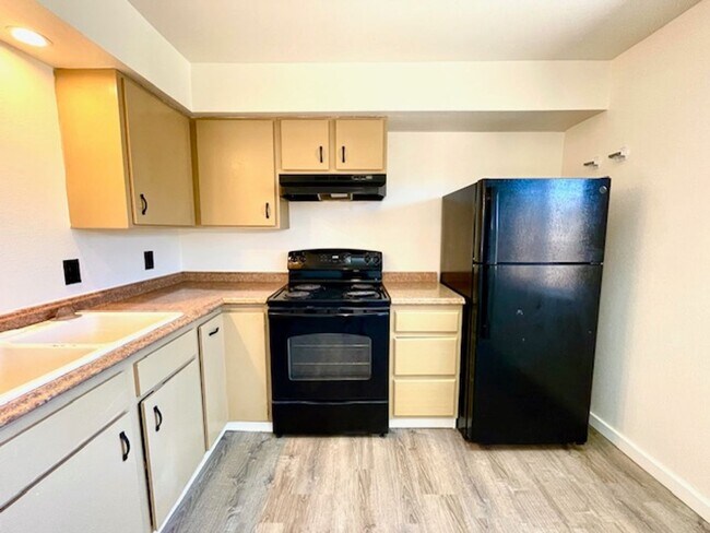 Foto del edificio - Thornton 2-Story Townhome