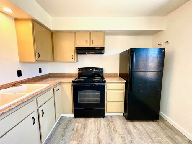 Building Photo - Thornton 2-Story Townhome