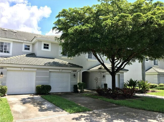 Building Photo - 8135 Pacific Beach Dr