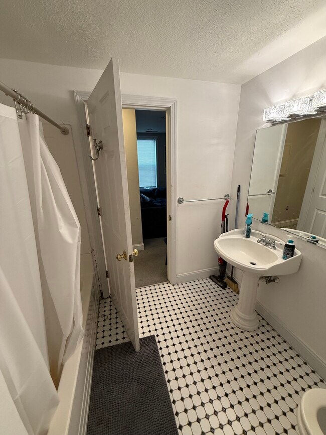 Foto del edificio - 190 I St