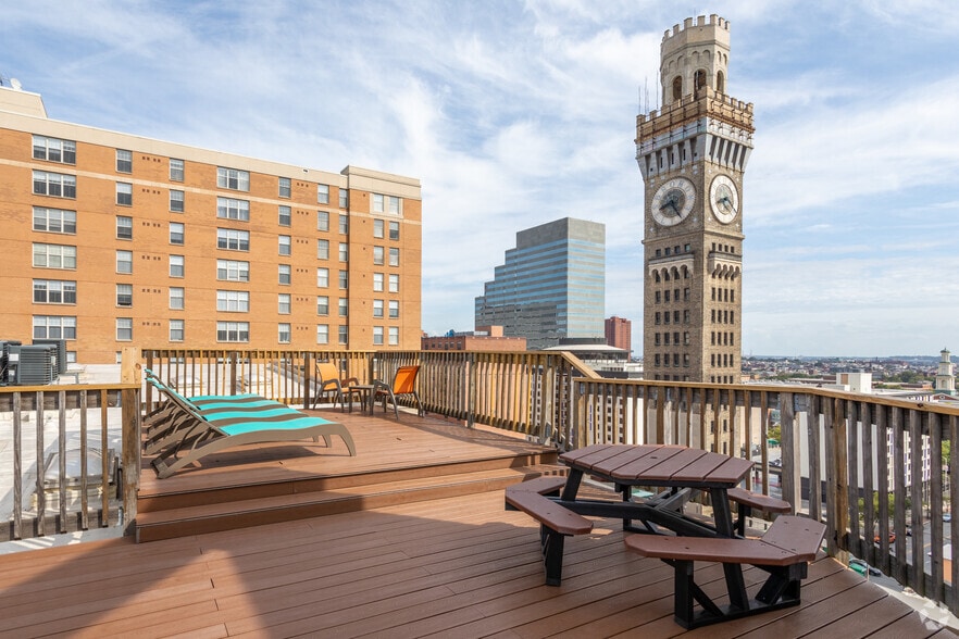 Marlboro Classic Apt & Redwood Square - 410 W Lombard St Baltimore