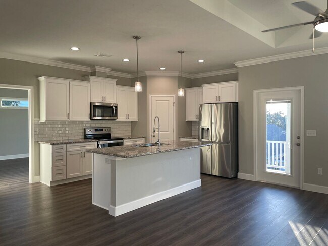 Foto del edificio - Southpoint 3 bedroom 2 bath home