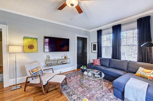 Foto del edificio - 800 Magnolia Ave