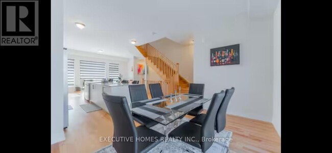 Photo du bâtiment - 3092 Meadowridge Dr