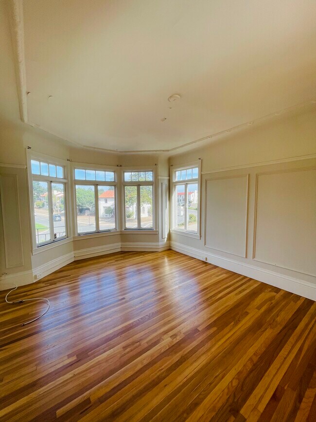 Foto del edificio - 1225 Bay St