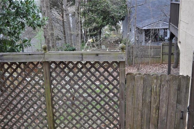 Building Photo - 4309 Lake Vista Ct NW