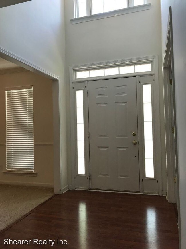 Building Photo - 4 br, 2.5 bath House - 6605 Nevin Road