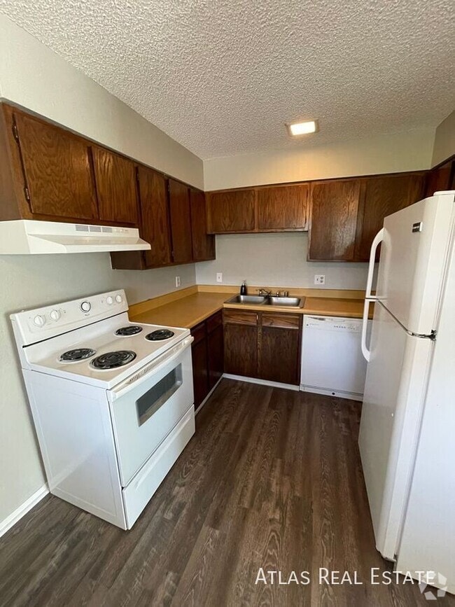 Building Photo - 415 St Vrain Pl