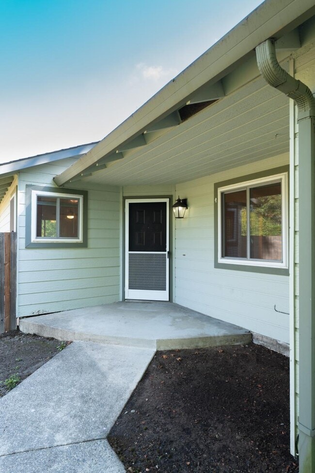 Building Photo - 3 bedroom in Covington WA 98042