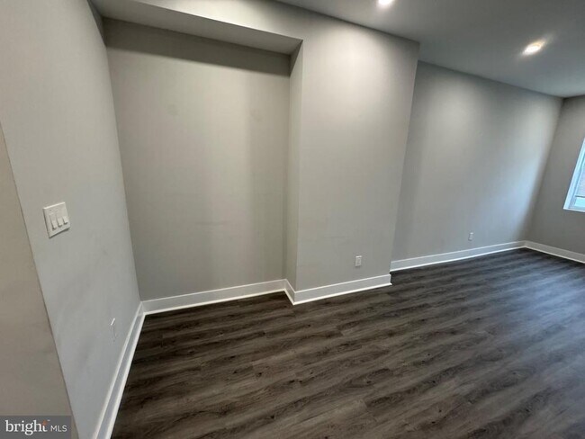 Foto del edificio - 2467 Amber St