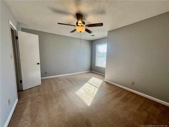 Foto del edificio - 679 Bartons Landing Pl