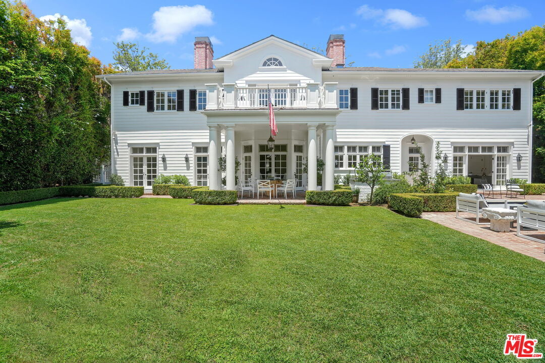 10372 Strathmore Dr, Los Angeles, CA 90024 Apartment for Rent in Los