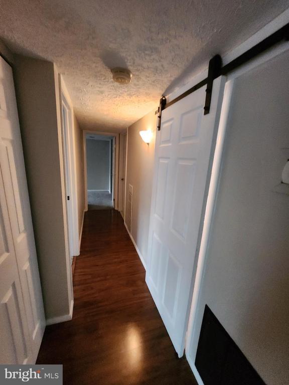 Building Photo - 3501 Wedgewood Ct