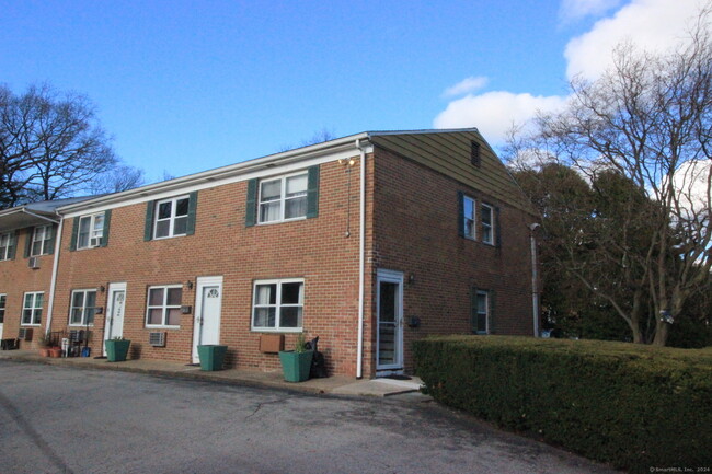 Foto del edificio - 30 Maple Tree Ave