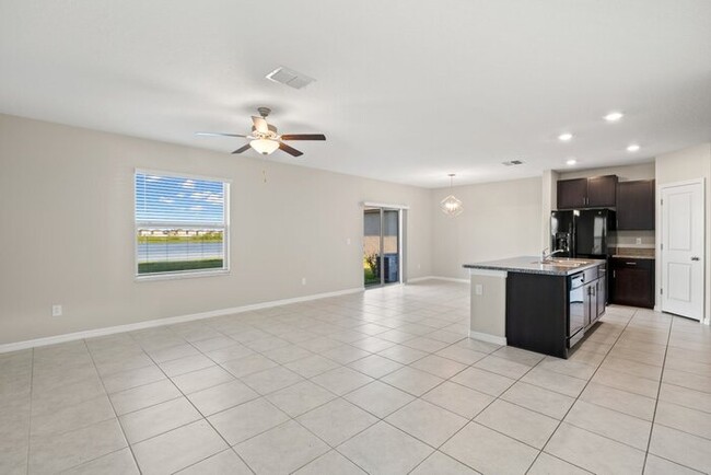 Foto del edificio - Like New Home For Rent in Shell Cove!