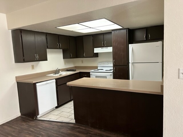 Foto principal - 5316 Redberry St