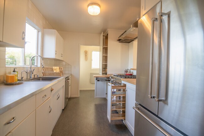 Foto del edificio - 306 Mockingbird Ln