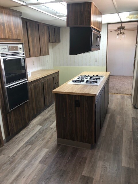 Building Photo - 595 Magnolia Way  Reno, NV 89506