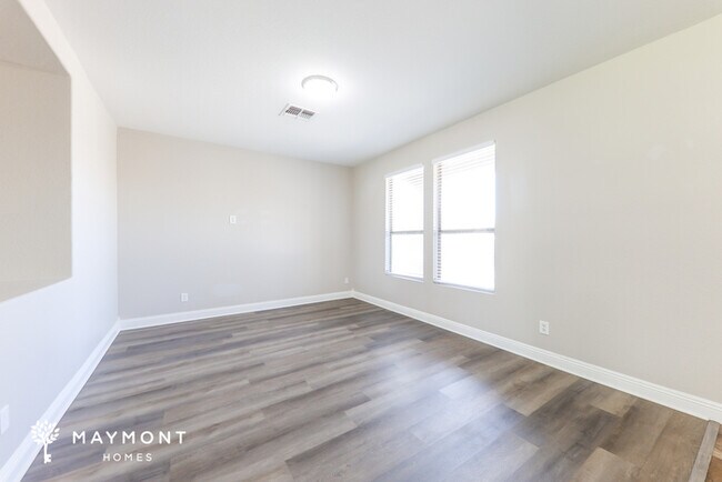 Foto del edificio - 14933 W Columbine Dr