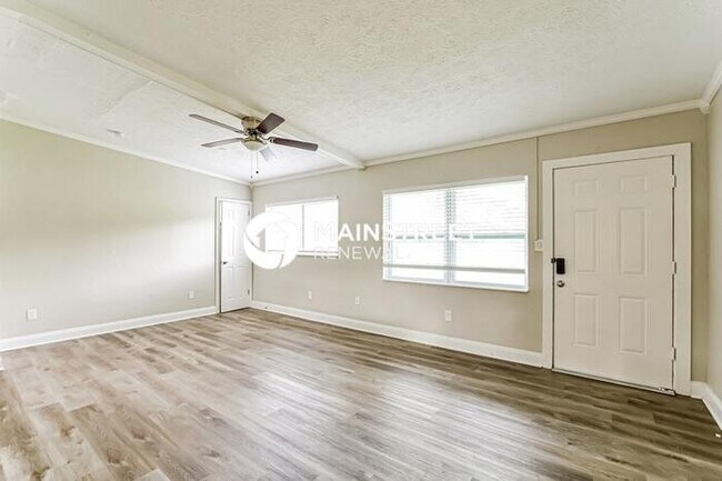 Foto del edificio - 3 Bedroom Pet-Friendly Home in ORLANDO, FL...