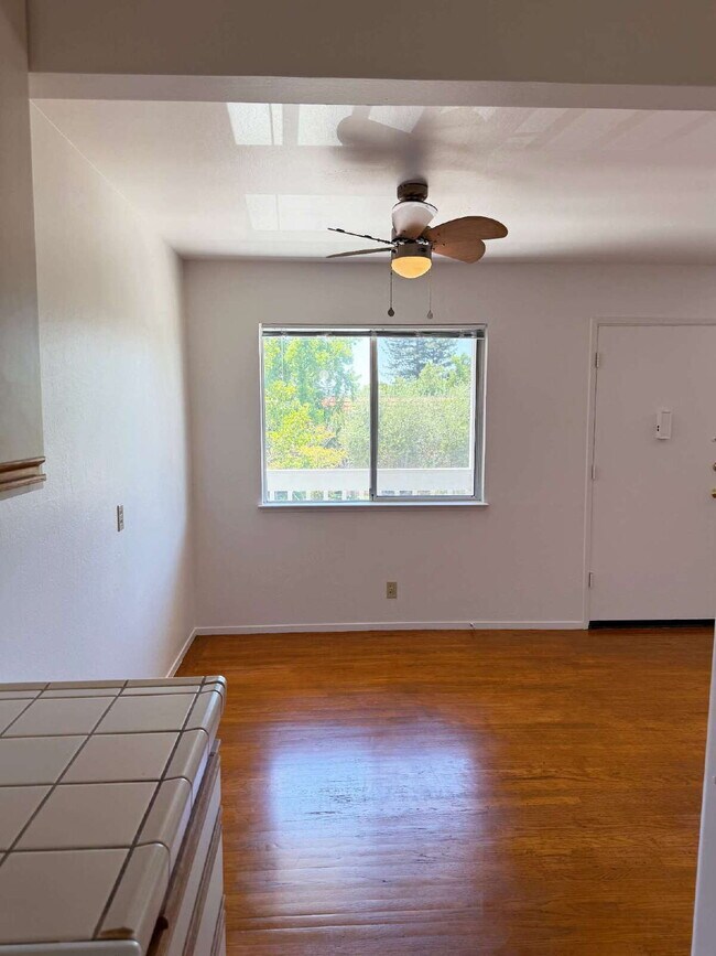 Foto del edificio - Charming 1BD/1BA Apartment Near Sonoma Plaza - Available Now.