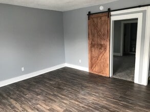 Building Photo - 508 Niagara Ave