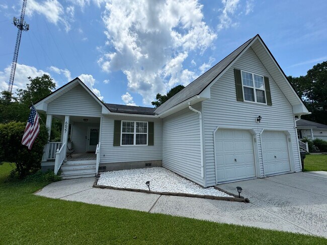 Foto del edificio - Windsor Hill Home