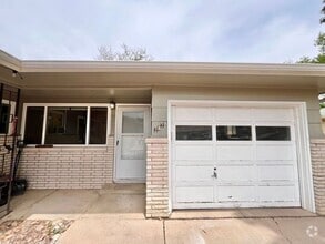 Building Photo - 2430 Clearview Ave